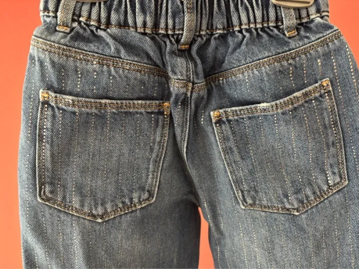 Jeans ZARA points argentés 4-5Y/110cm - photo numéro 3