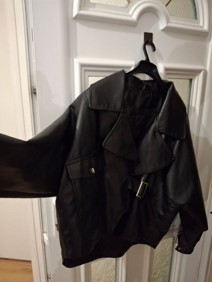 Blouson noir - photo numéro 2