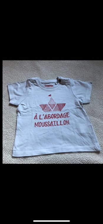 T-shirt à manche courte  taille 3mois garçon en très bonne état ! Ni tache ni troue !