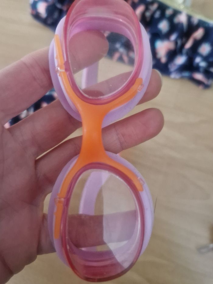 Maillot de bain + lunettes - photo numéro 5