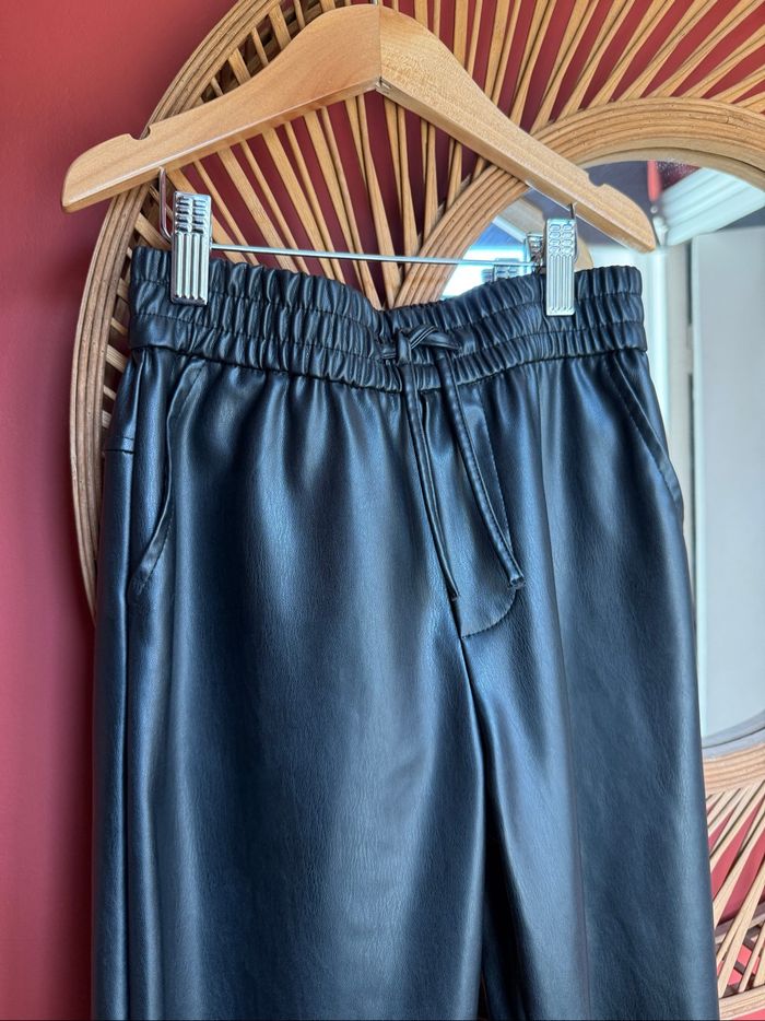 Pantalon similicuir Zara 10 ans - photo numéro 2