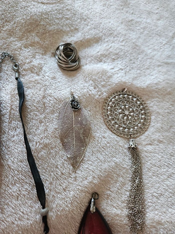 Lot de colliers longs et pendentifs fantaisie y2k - photo numéro 7