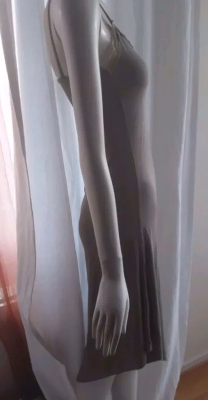 Robe longue kaki fines bretelles neuve - photo numéro 2