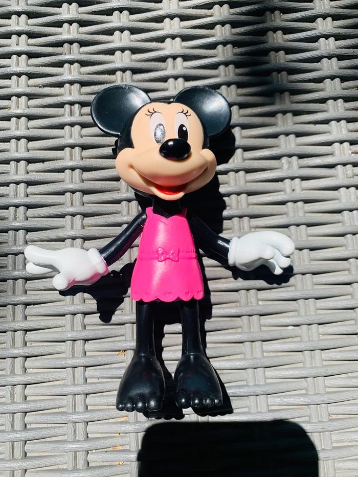 Figurine Minnie et ses accesdoires - photo numéro 4