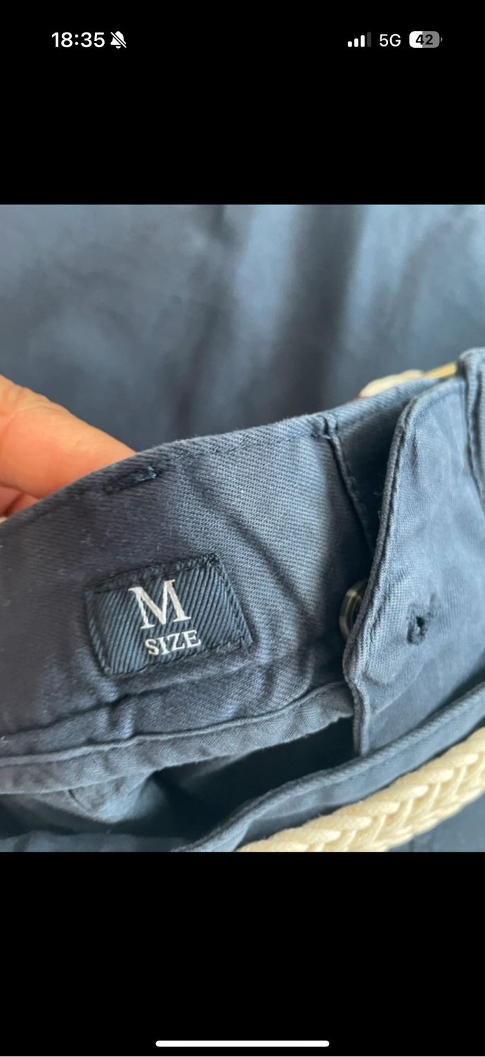 Short avec ceinture marine, neuf sans étiquette , T . M - photo numéro 5