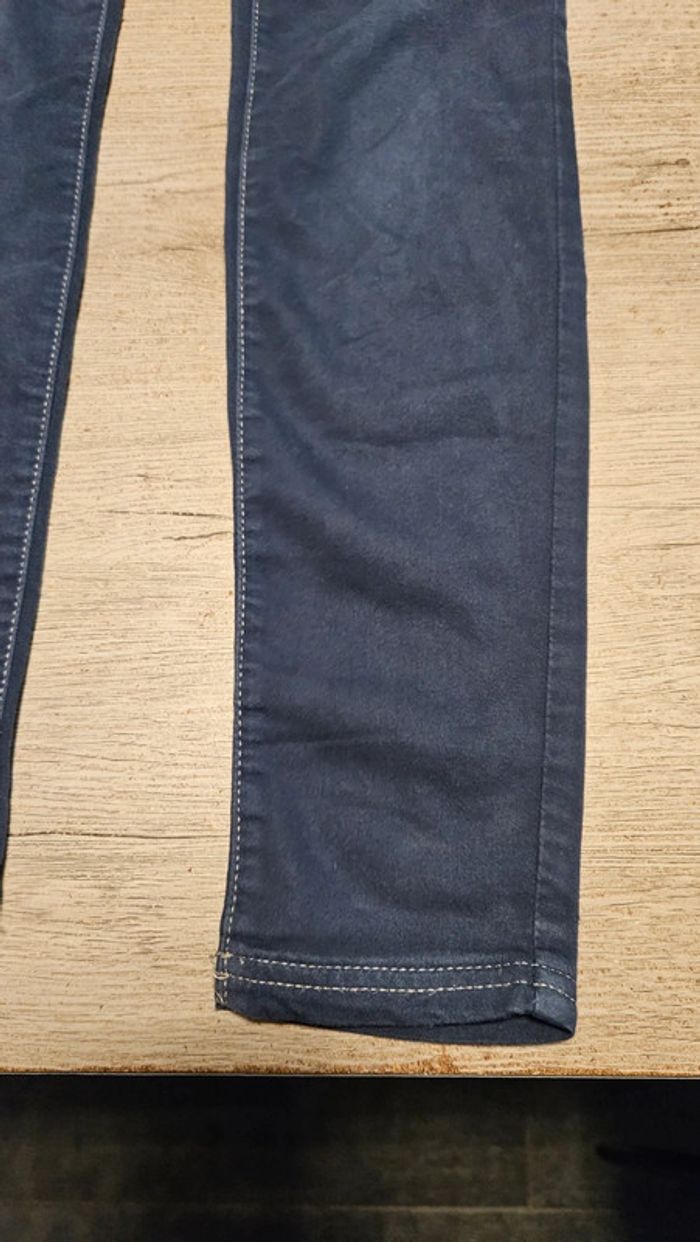 Pantalon bleu tirant sur le mauve, skinny stretch, Benetton, taille 11/12 ans, très peu mis - photo numéro 5