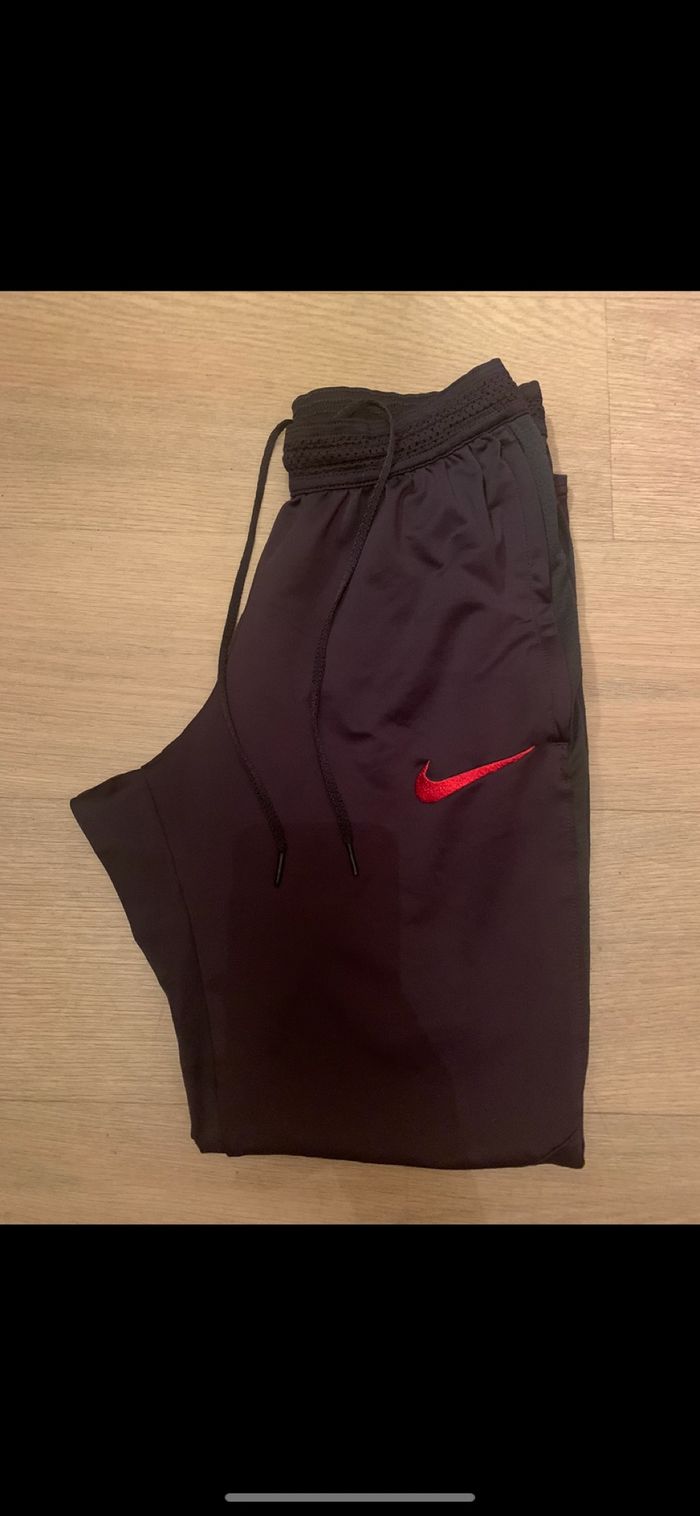 Jogging nike Paris saint germains taille S adulte - photo numéro 7