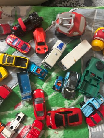 Lot tapis + voiture