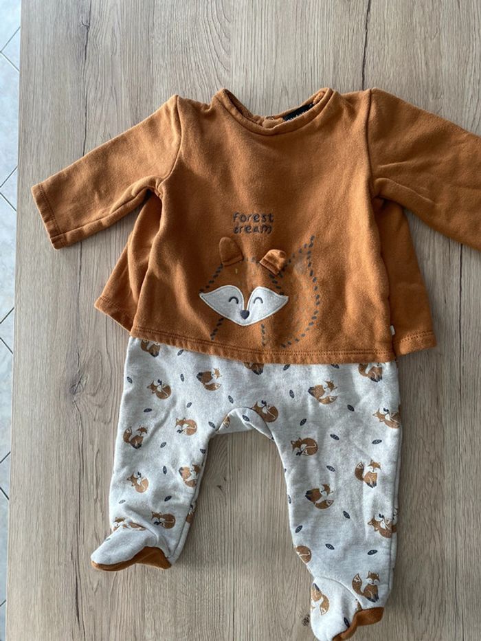 Lot 6 mois garçon 15 pièces (pyjamas/pantalons/pulls) - photo numéro 6