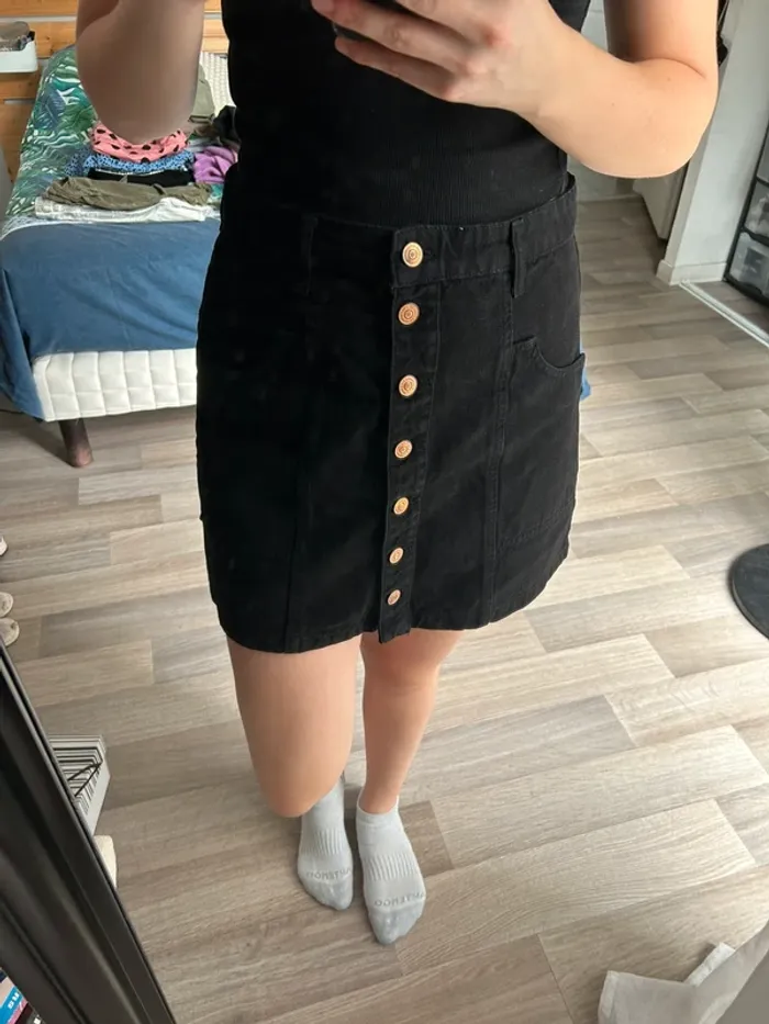 Jupe en jeans noir - photo numéro 2