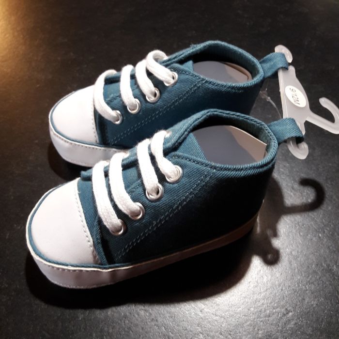 Chaussures/baskets 9-12mois - photo numéro 2