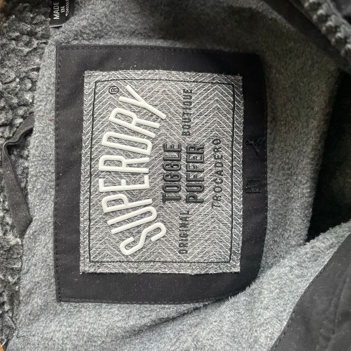 Doudoune noire Superdry femme Toggle Puffer capuche fausse fourrure M doublure sherpa V064 - photo numéro 10