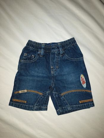 Short en jean LeviStrauss 6 mois