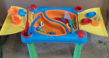 Table d'activités enfant