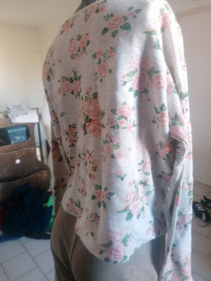 Sweat taille 40/42 - photo numéro 2