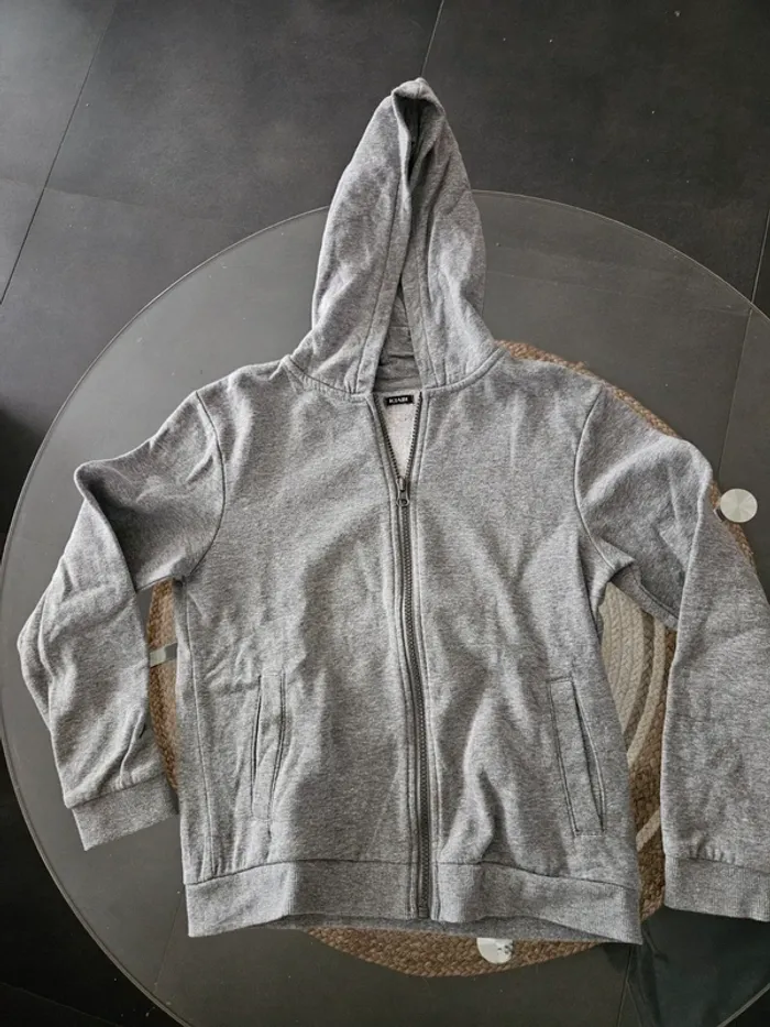 Vends gilets enfants 10 ans - photo numéro 3