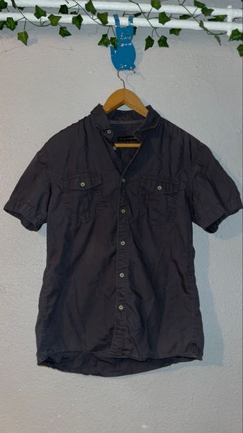 Chemise manche courte très bon état