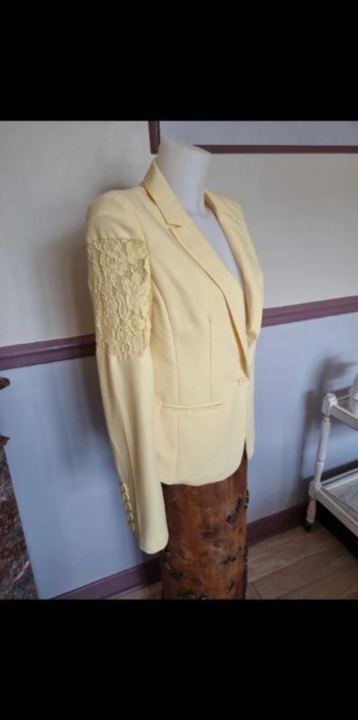 Veste 40 jaune megusto