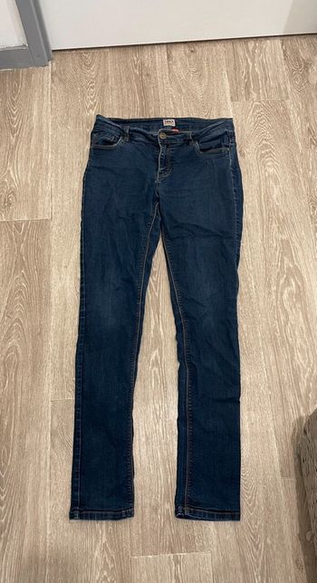 Jean taille 38 only