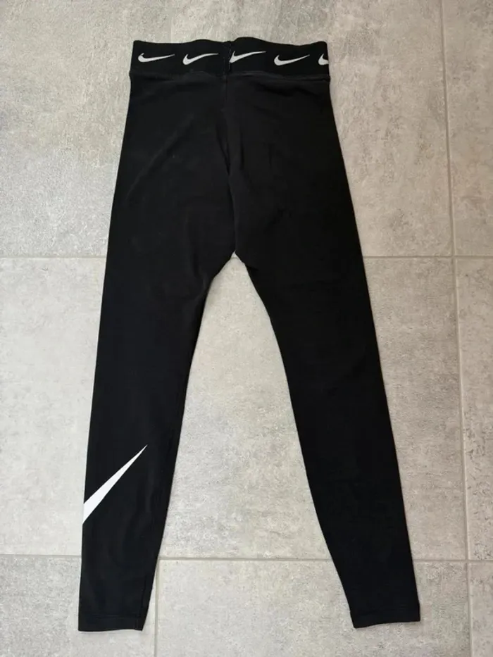 Legging Nike de sport femme noir et blanc taille S - photo numéro 3