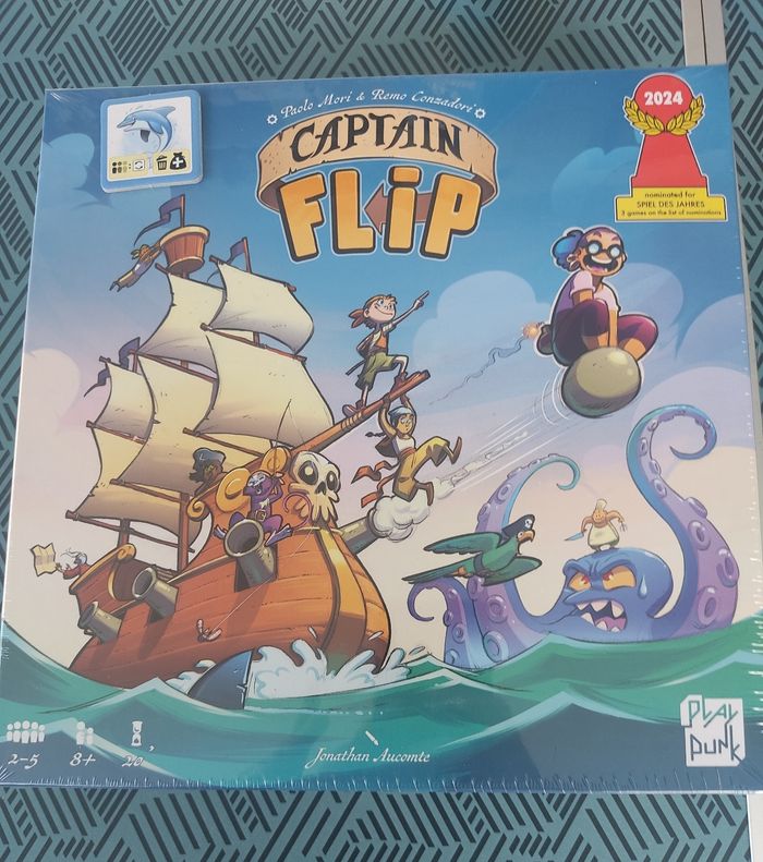 Captain flip avec goodie NEUF