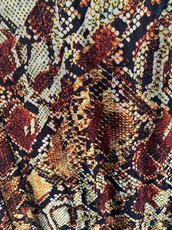 Très jolie robe longue imprimé « serpent » NEUVE - photo numéro 10