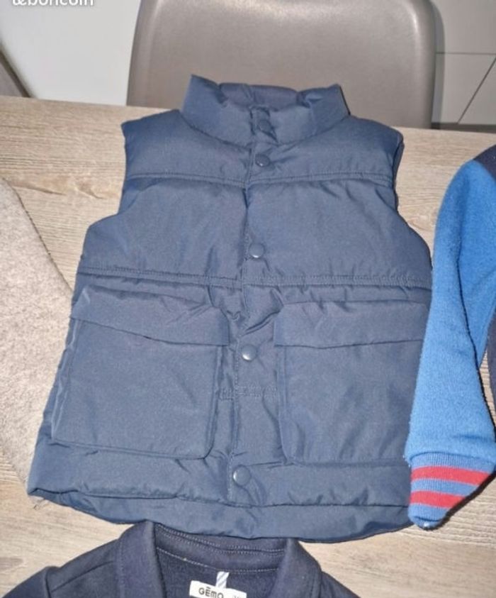 Lot de vêtements garçon 2-3ans - photo numéro 4