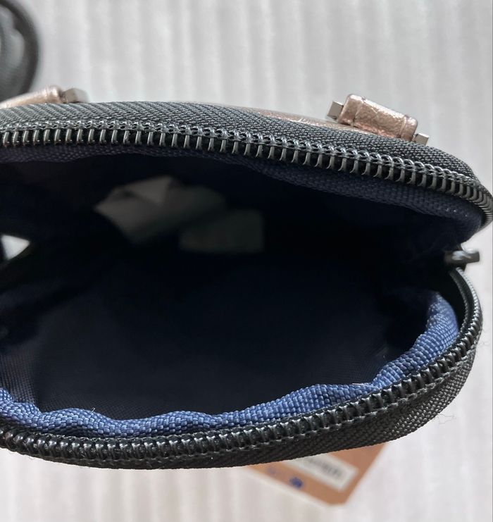 Pochette téléphone Cabaia Louisville - photo numéro 6