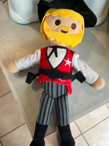 Peluche playmobil shérif