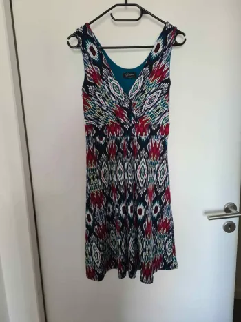 Robe élastique coloré taille 38