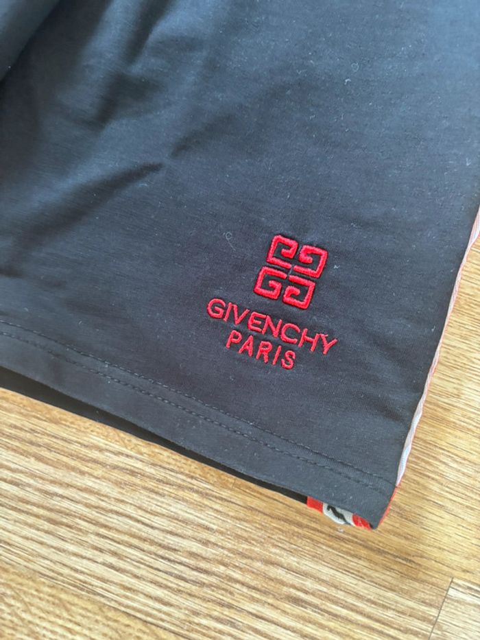 Short Givenchy - photo numéro 3