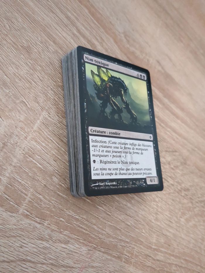 Lot de 50 cartes Magic Nouvelle phyrexia