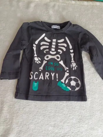 T-shirt noir squelette 2 ans