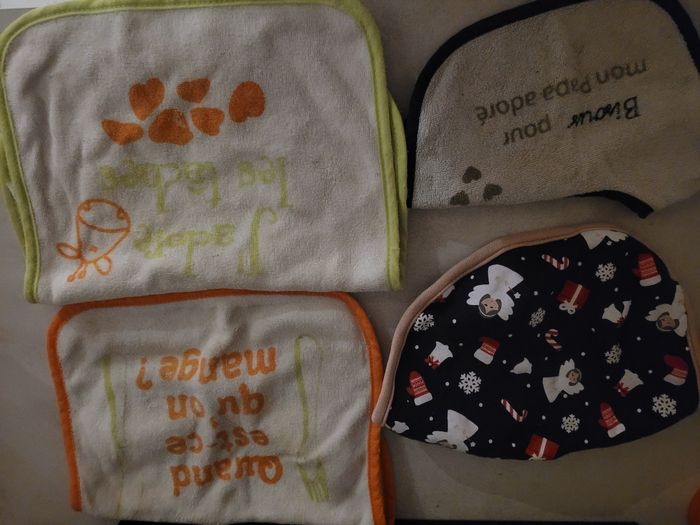 Lot de bavoirs - photo numéro 4