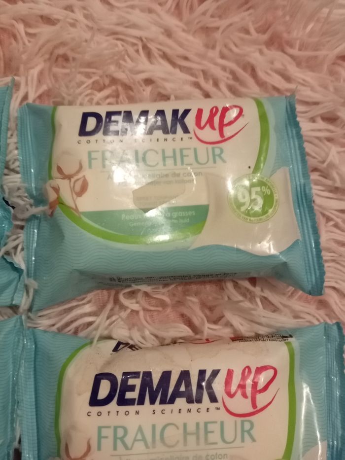 Lot paquet démaquille - photo numéro 5