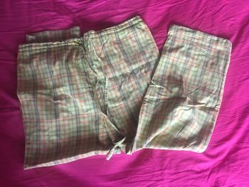 pantalon léger vert anis taille 10 ans