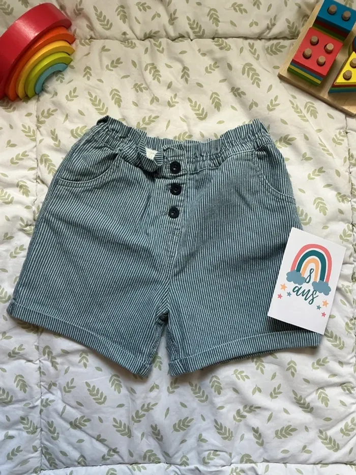 short rayé bleu et blanc cadet rousselle 8 ans - photo numéro 2