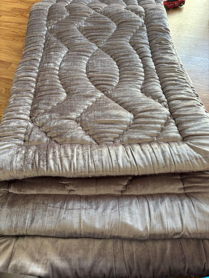 Sur matelas - photo numéro 2