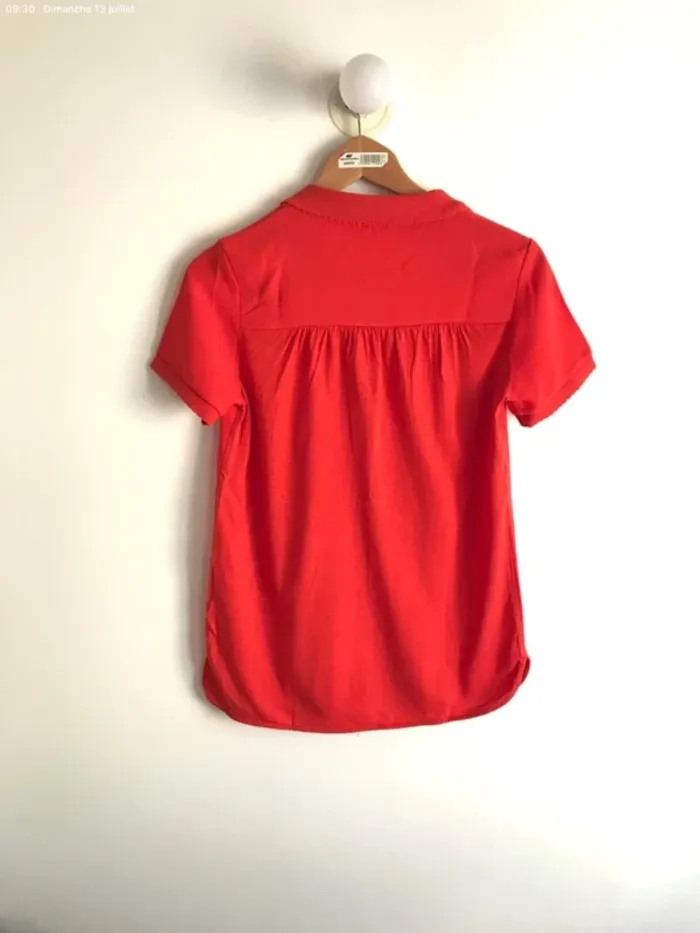 Polo rouge manches courtes taille 0 Un jour ailleurs - photo numéro 4