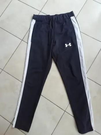 Pantalon - Joggo Under Armour Taille M.