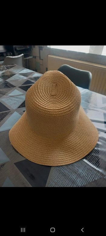 Chapeau