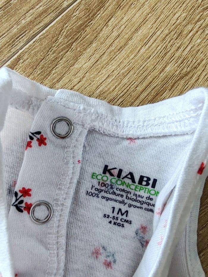 Robe Kiabi 1 mois - photo numéro 4