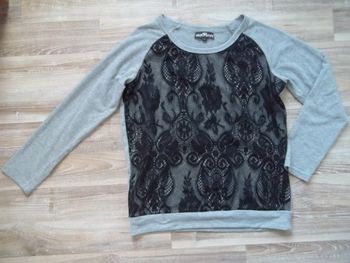Sweat gris dentelle noire MustHave XL