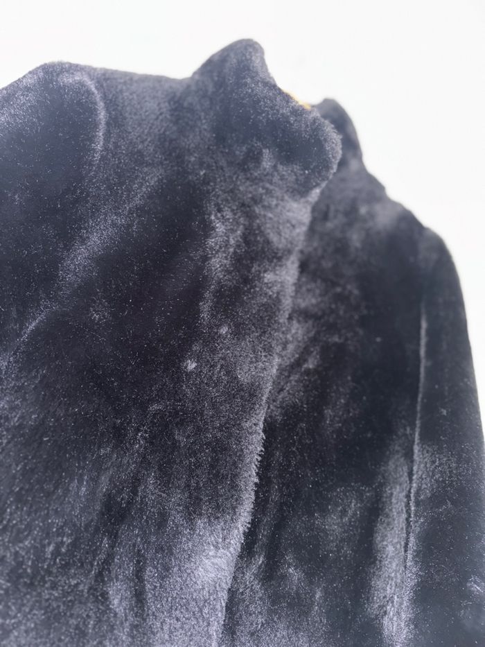 Manteau court en fausse fourrure - photo numéro 4