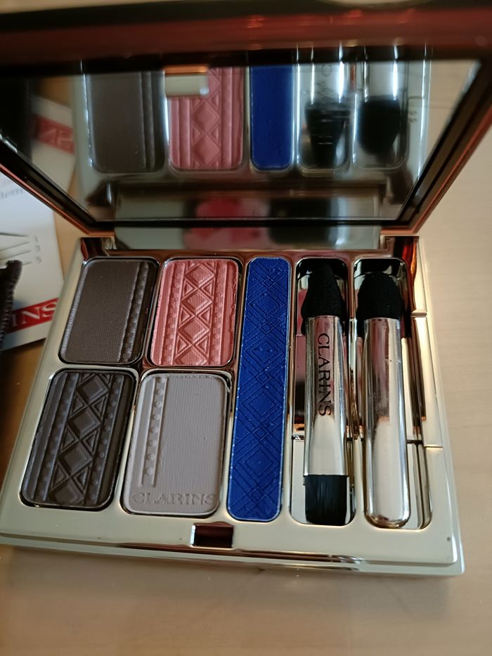 LOT DE 4 PALETTES CLARINS NEUVES - photo numéro 9