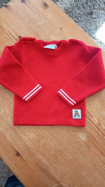 Pull rouge t. 5 ans