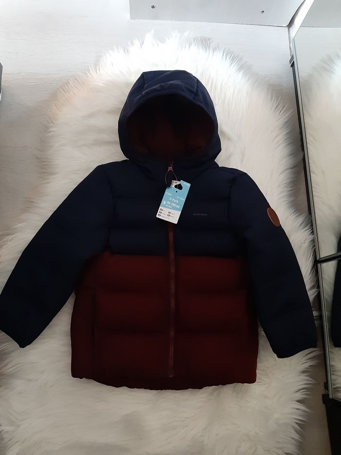 Doudoune Quechua taille 3/4 ans