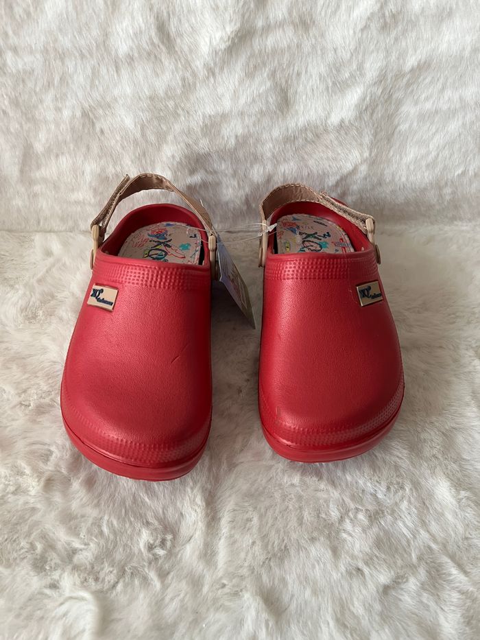 Sandales, sabots roses framboises 31/32 - photo numéro 2