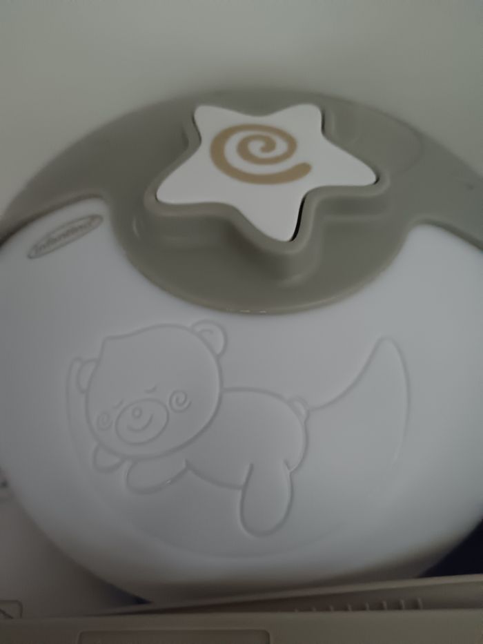 Veilleuse de nuit marque à clipser avec Design Grow-With-Me marque Infantino neuf avec étiquette dans la boîte d'origine - photo numéro 3