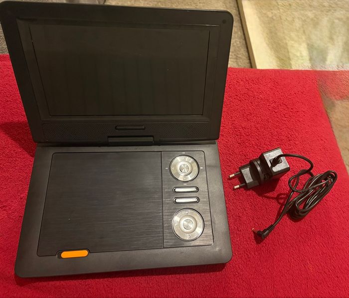 Lecteur DVD portable Apeman avec accessoires - photo numéro 2